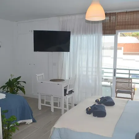 With An Ocean View Apartament