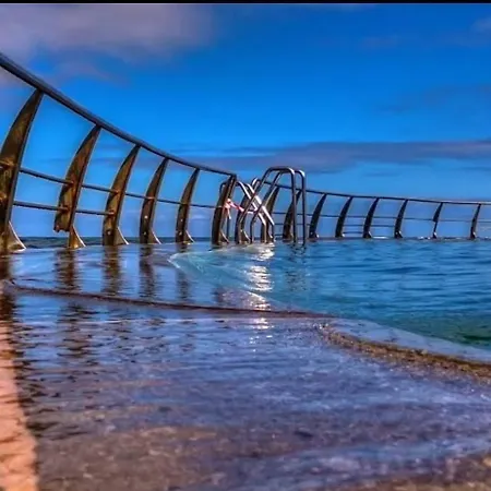 With An Ocean View דירה