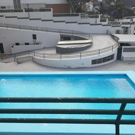 With An Ocean View Apartament